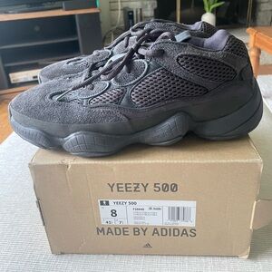 Yeezy 500 Utility Black. US Men’s Sz 8